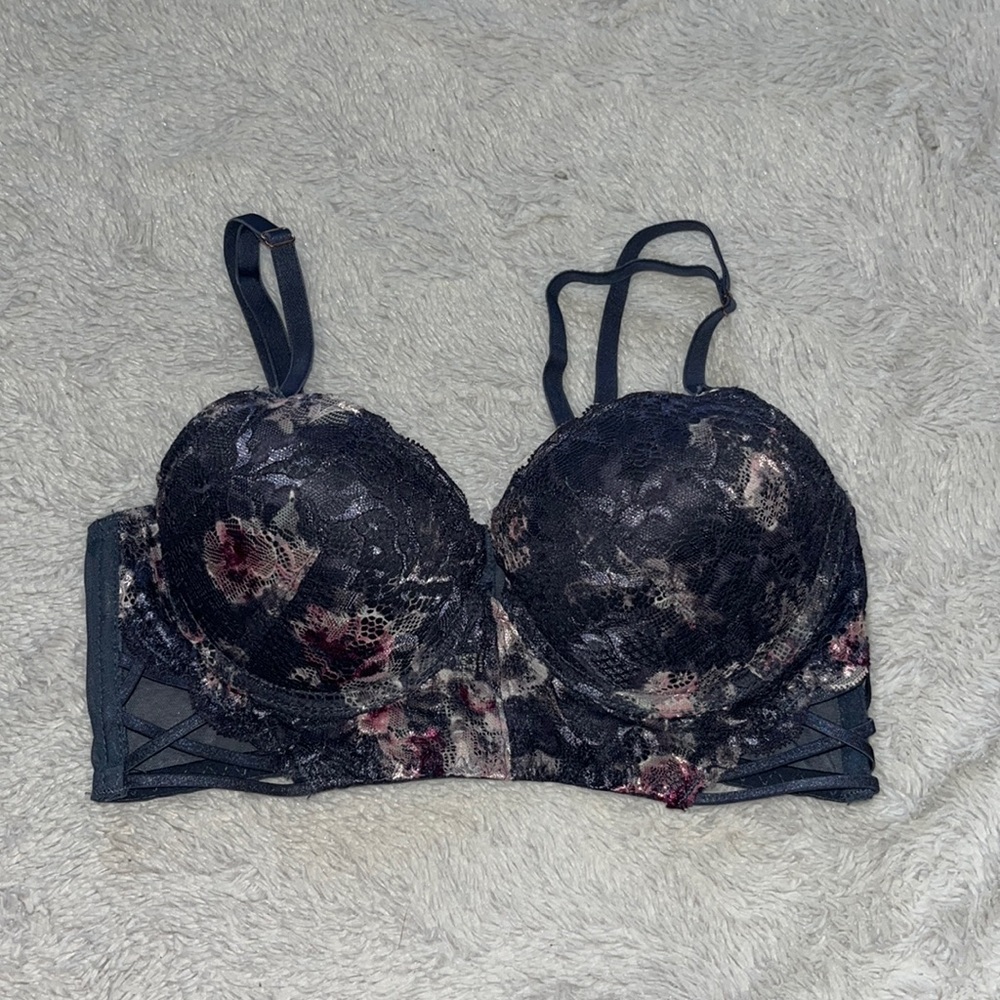 Rose+vine lace bra size small